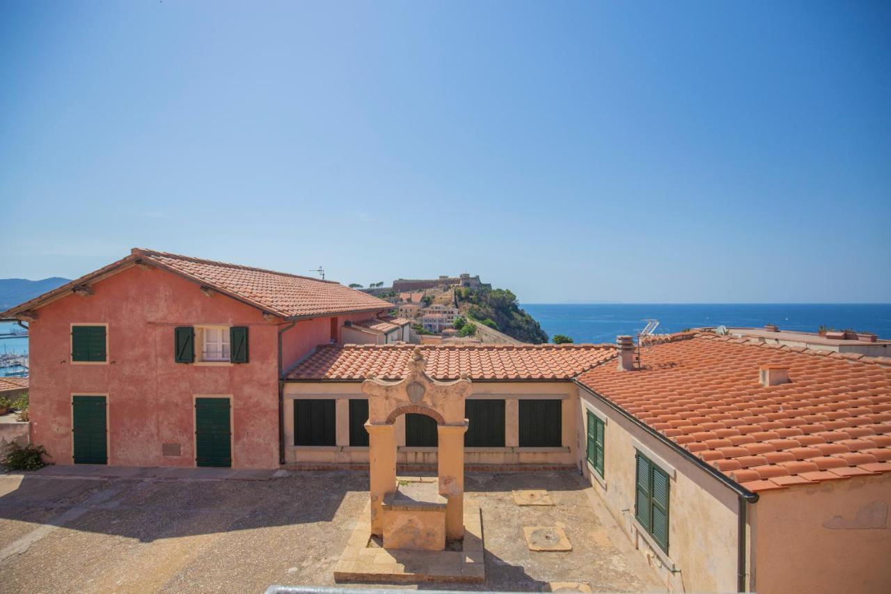 פורטופראיו Helloelba Appartamento Il Faro מראה חיצוני תמונה